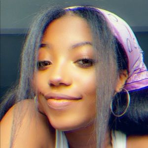 Meet your Posher, Briana